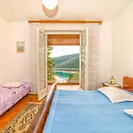 Poljak 3*