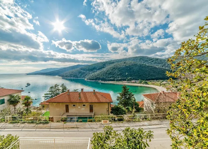 Poljak 3* غاباس
